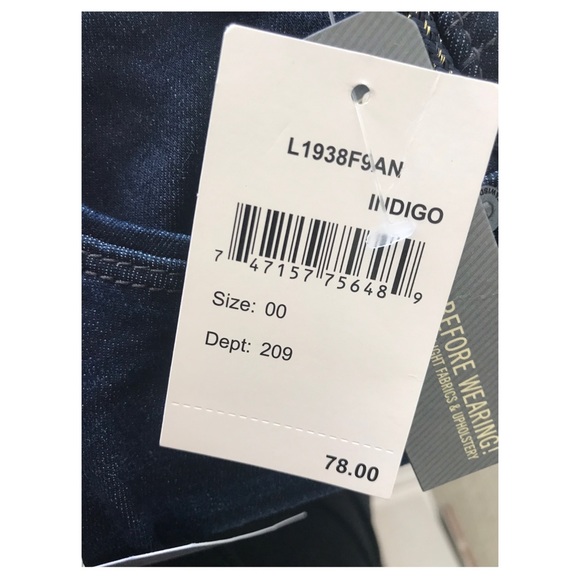 NWT Wit & Wisdom Gold Detailed Jeans - Picture 5 of 5